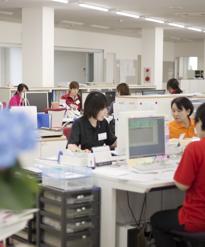 市場のスピード感に対応し、かつ、女性や高齢者も働きやすい組織づくり