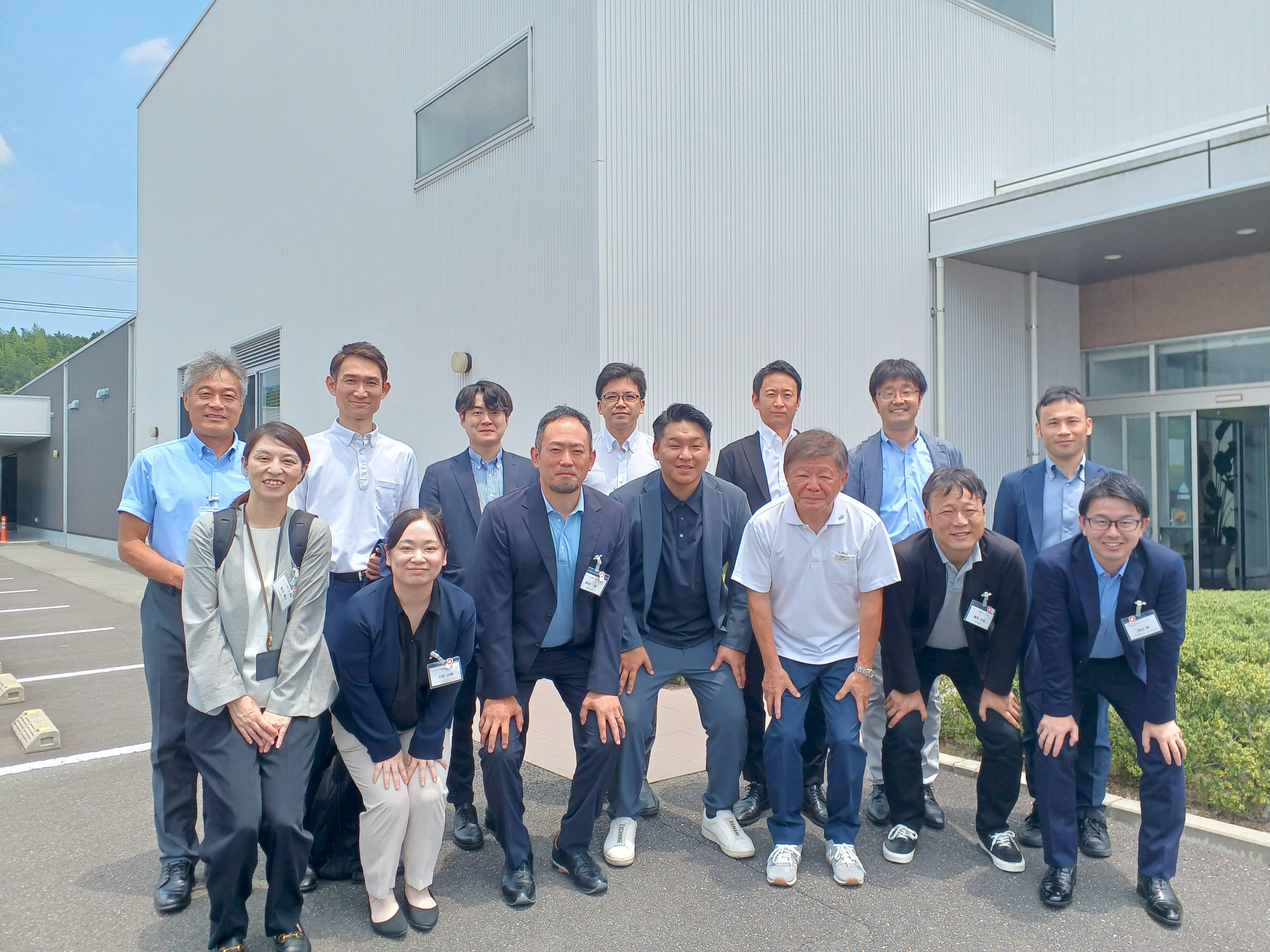 「人間力養成講座」にて、グローバル適塾の方々が来社されました。